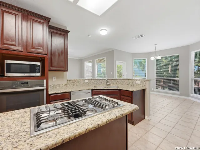 33 GREENS CLF San Antonio, TX 78216