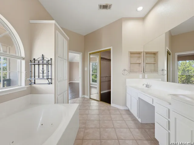 33 GREENS CLF San Antonio, TX 78216