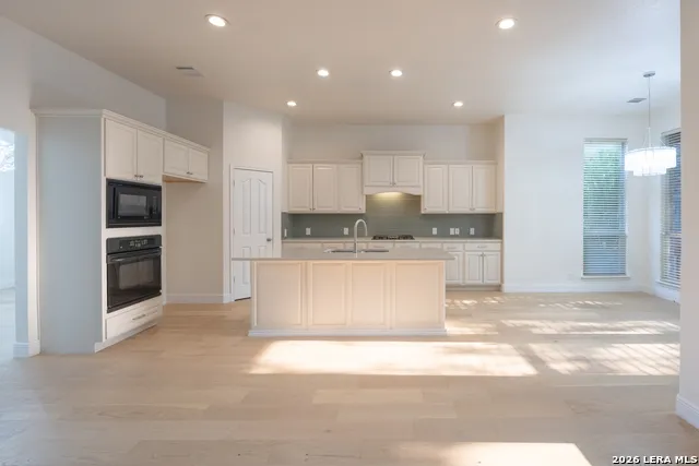 227 Waxberry TRL San Antonio, TX 78256