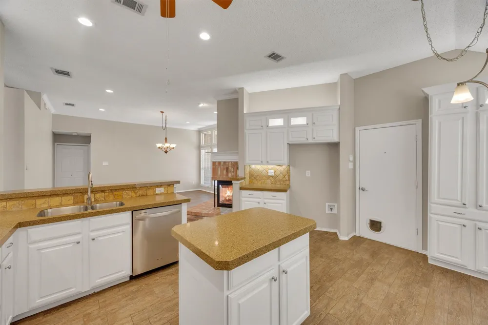 12 Harper Drive Allen, TX 75002