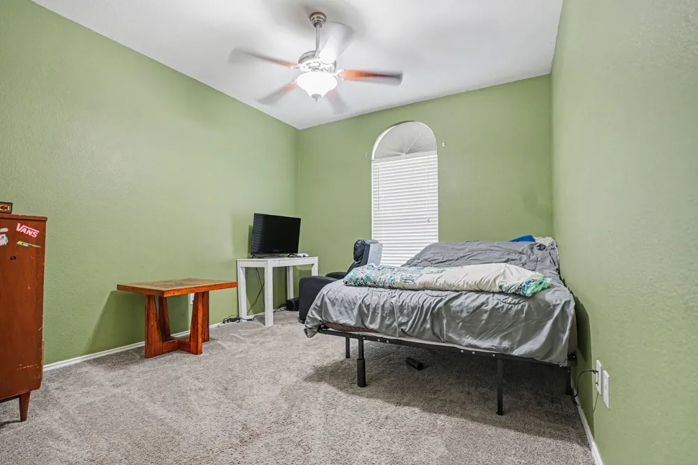 106 Bent Creek Court Waxahachie, TX 75165