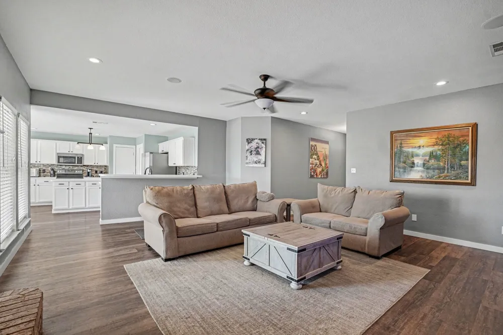 106 Bent Creek Court Waxahachie, TX 75165