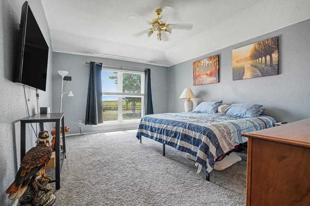 106 Bent Creek Court Waxahachie, TX 75165
