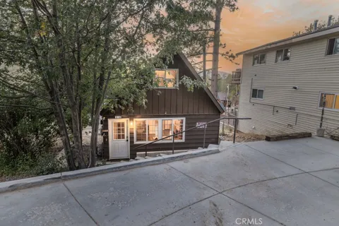 518 Vista Lane