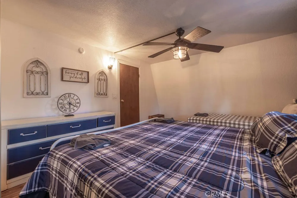 40173 Esterly Lane Big Bear Lake, CA 92315
