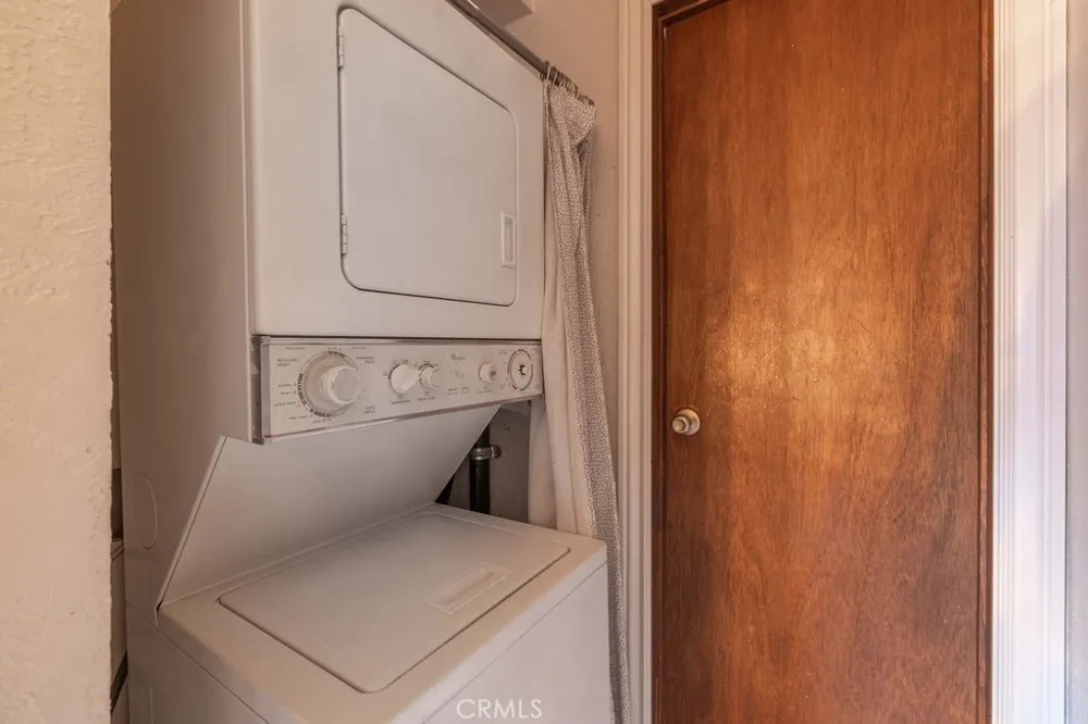 40173 Esterly Lane Big Bear Lake, CA 92315