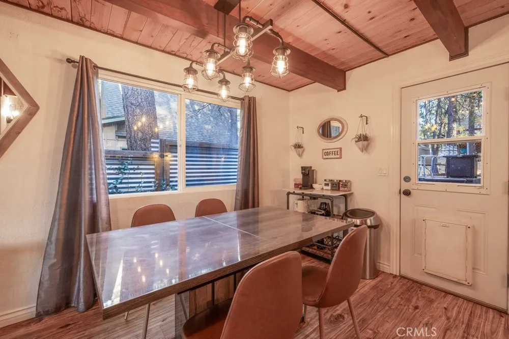40173 Esterly Lane Big Bear Lake, CA 92315