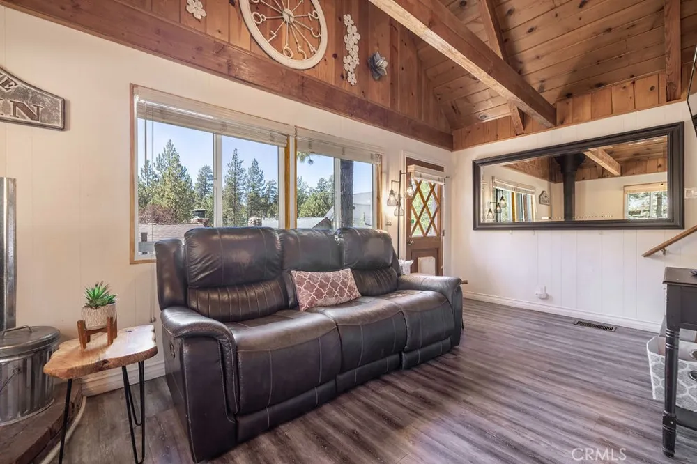 422 Dixie Lane Big Bear Lake, CA 92315