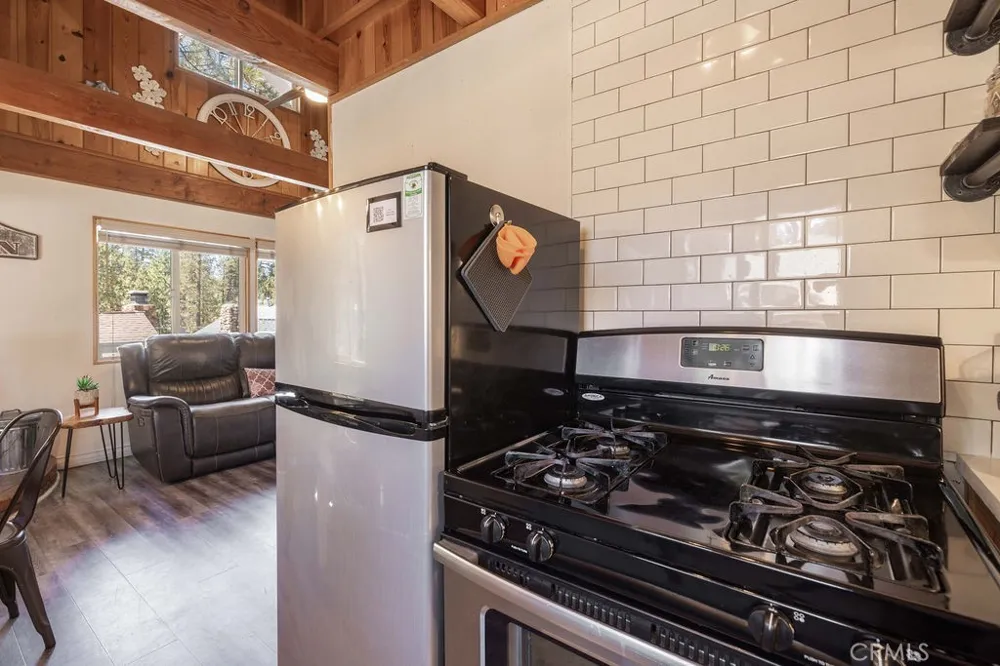 422 Dixie Lane Big Bear Lake, CA 92315
