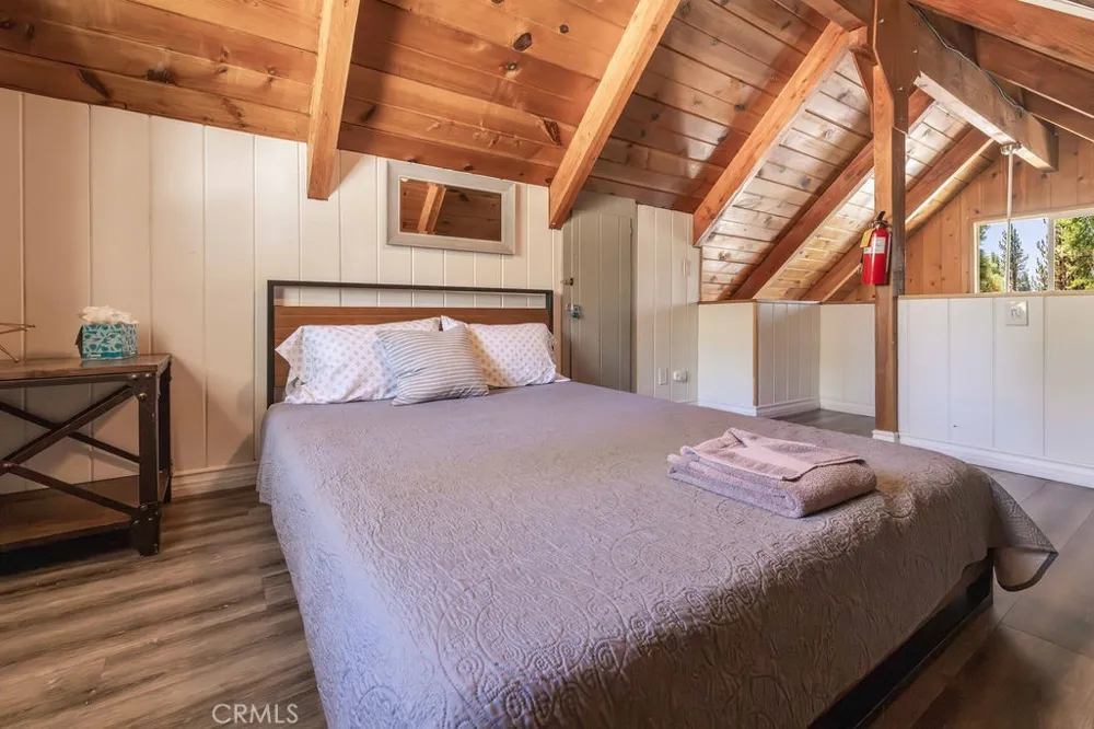 422 Dixie Lane Big Bear Lake, CA 92315
