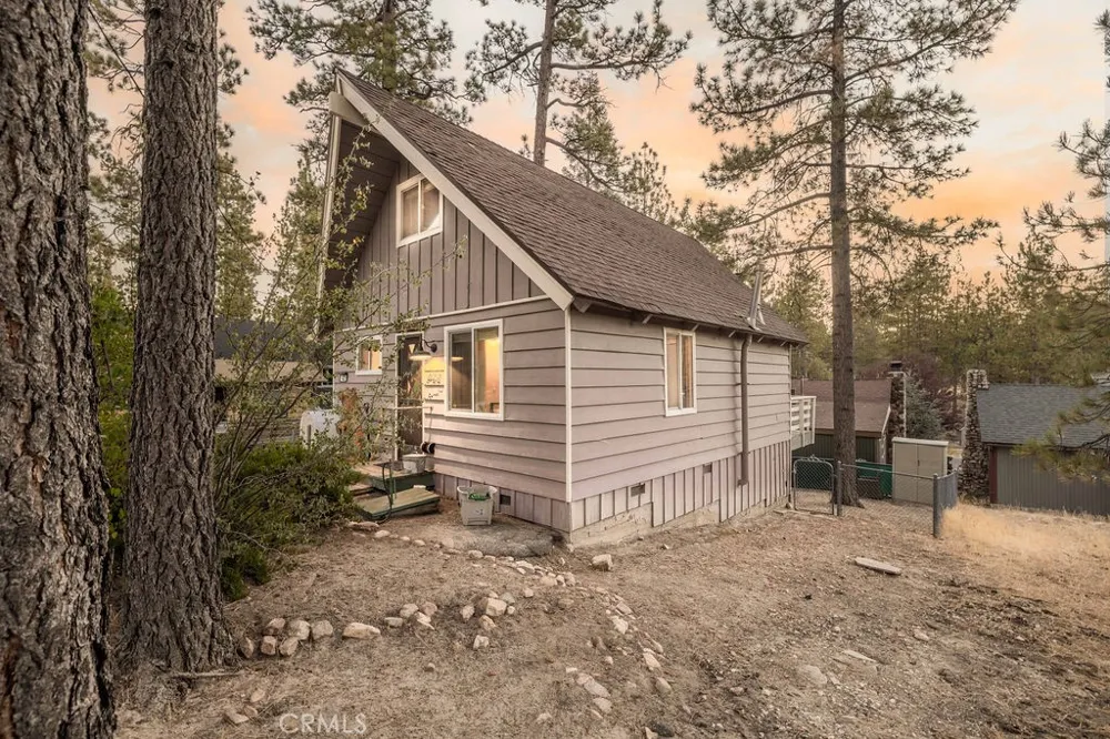 422 Dixie Lane Big Bear Lake, CA 92315