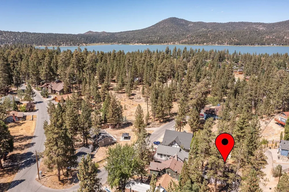 422 Dixie Lane Big Bear Lake, CA 92315