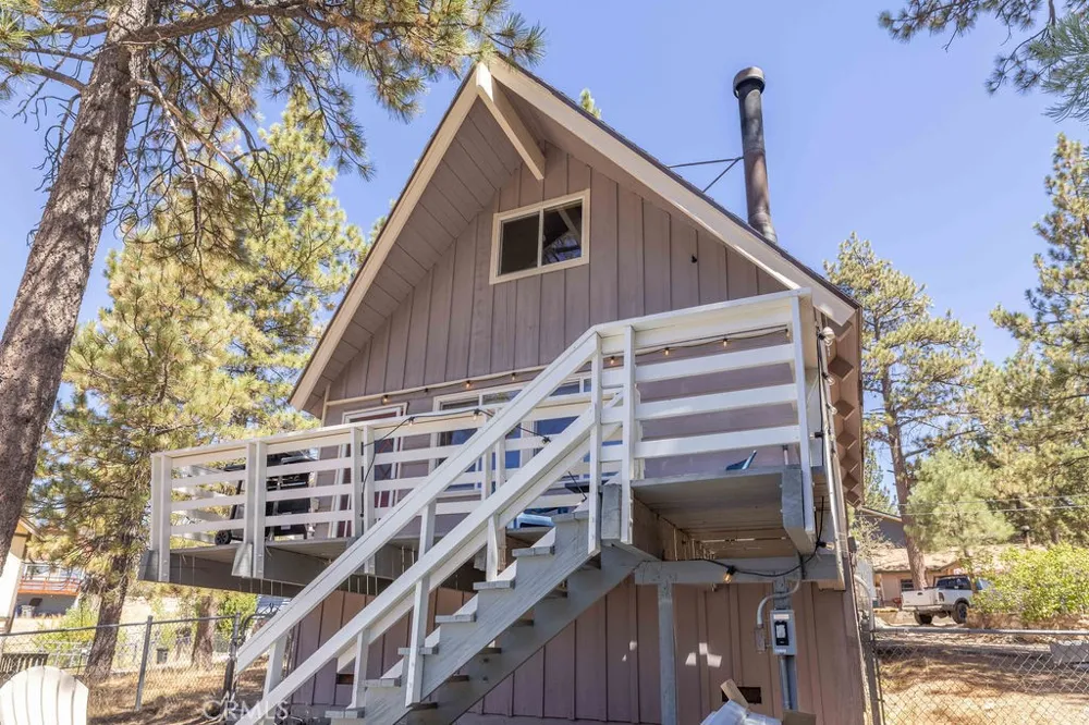 422 Dixie Lane Big Bear Lake, CA 92315