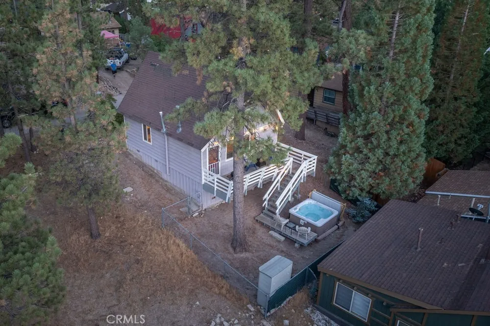 422 Dixie Lane Big Bear Lake, CA 92315