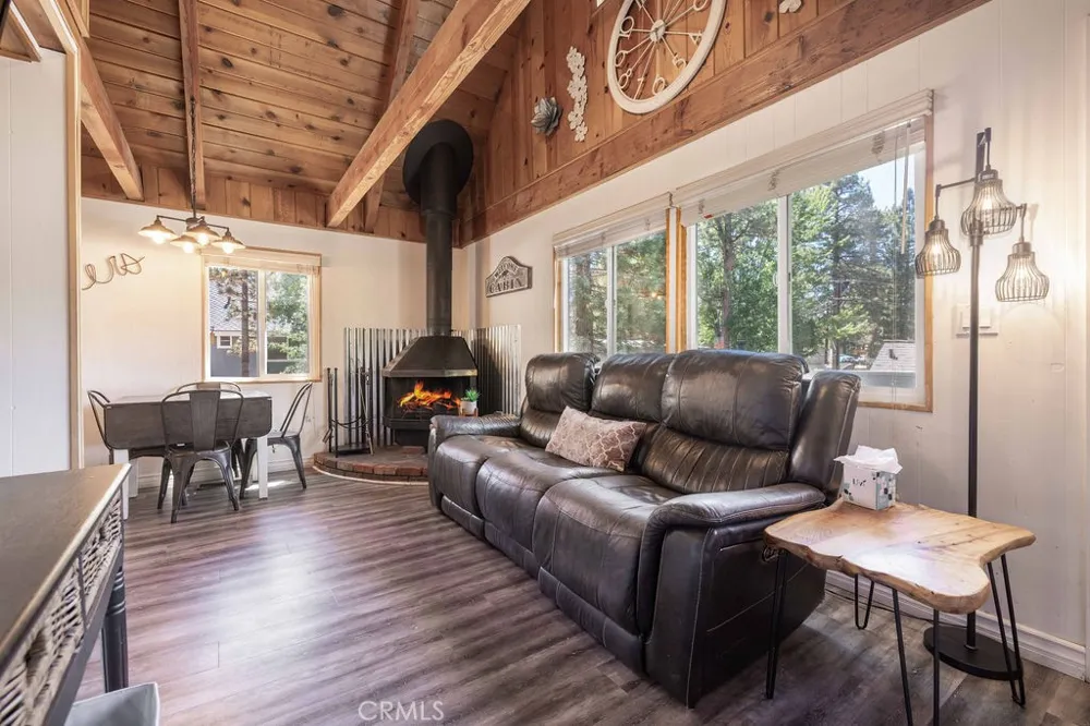 422 Dixie Lane Big Bear Lake, CA 92315