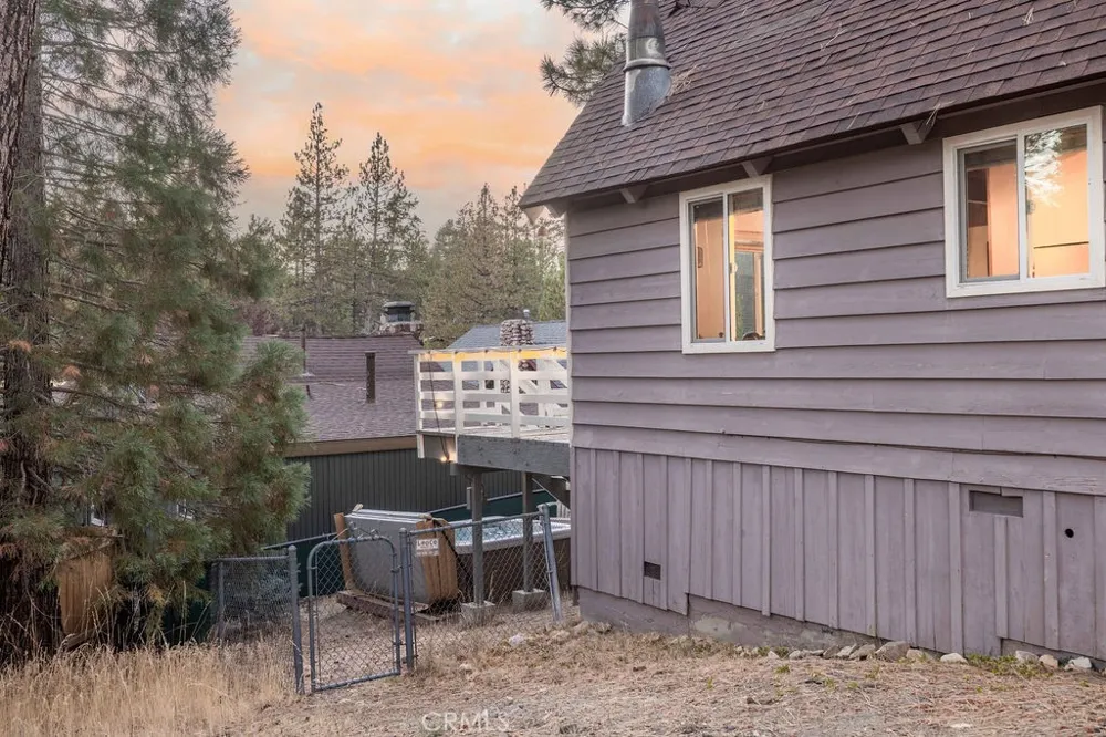 422 Dixie Lane Big Bear Lake, CA 92315