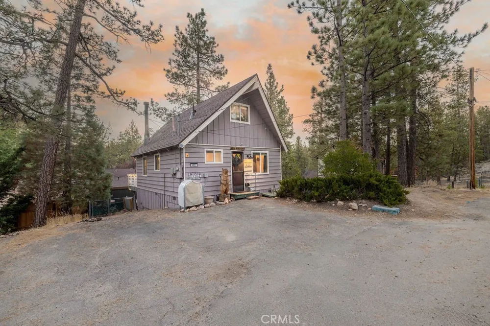 422 Dixie Lane Big Bear Lake, CA 92315