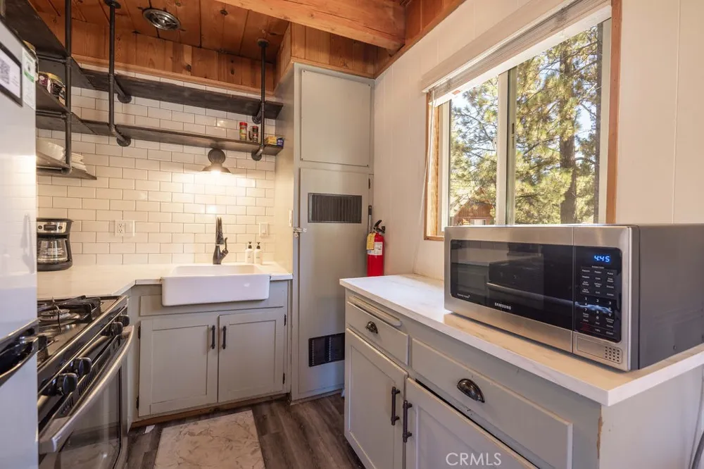 422 Dixie Lane Big Bear Lake, CA 92315