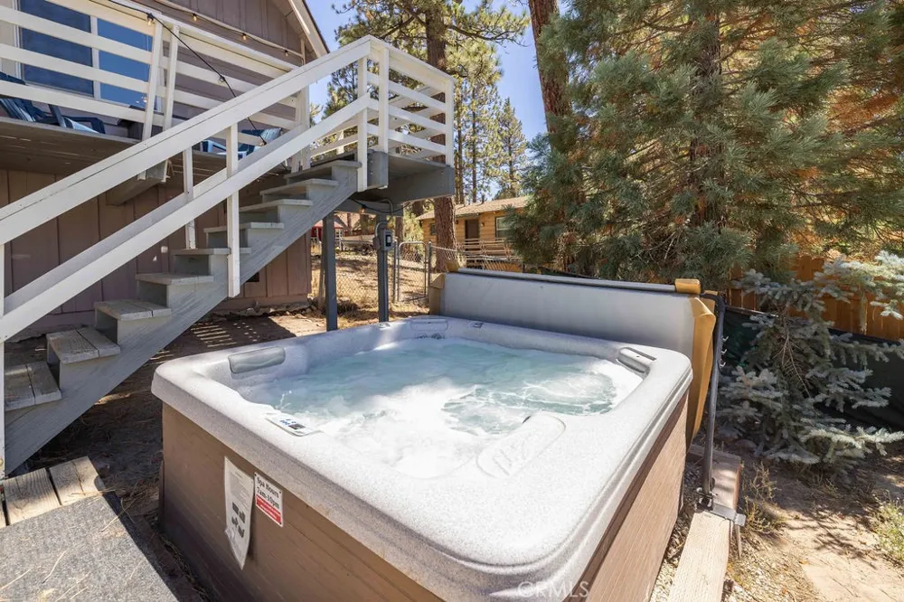 422 Dixie Lane Big Bear Lake, CA 92315