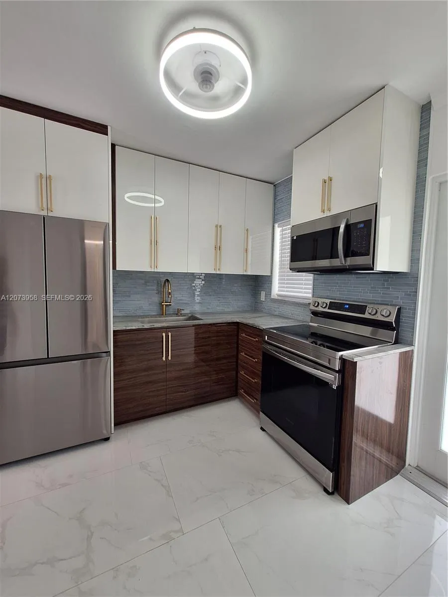 1420 Pennsylvania Ave #409 Miami Beach, FL 33139