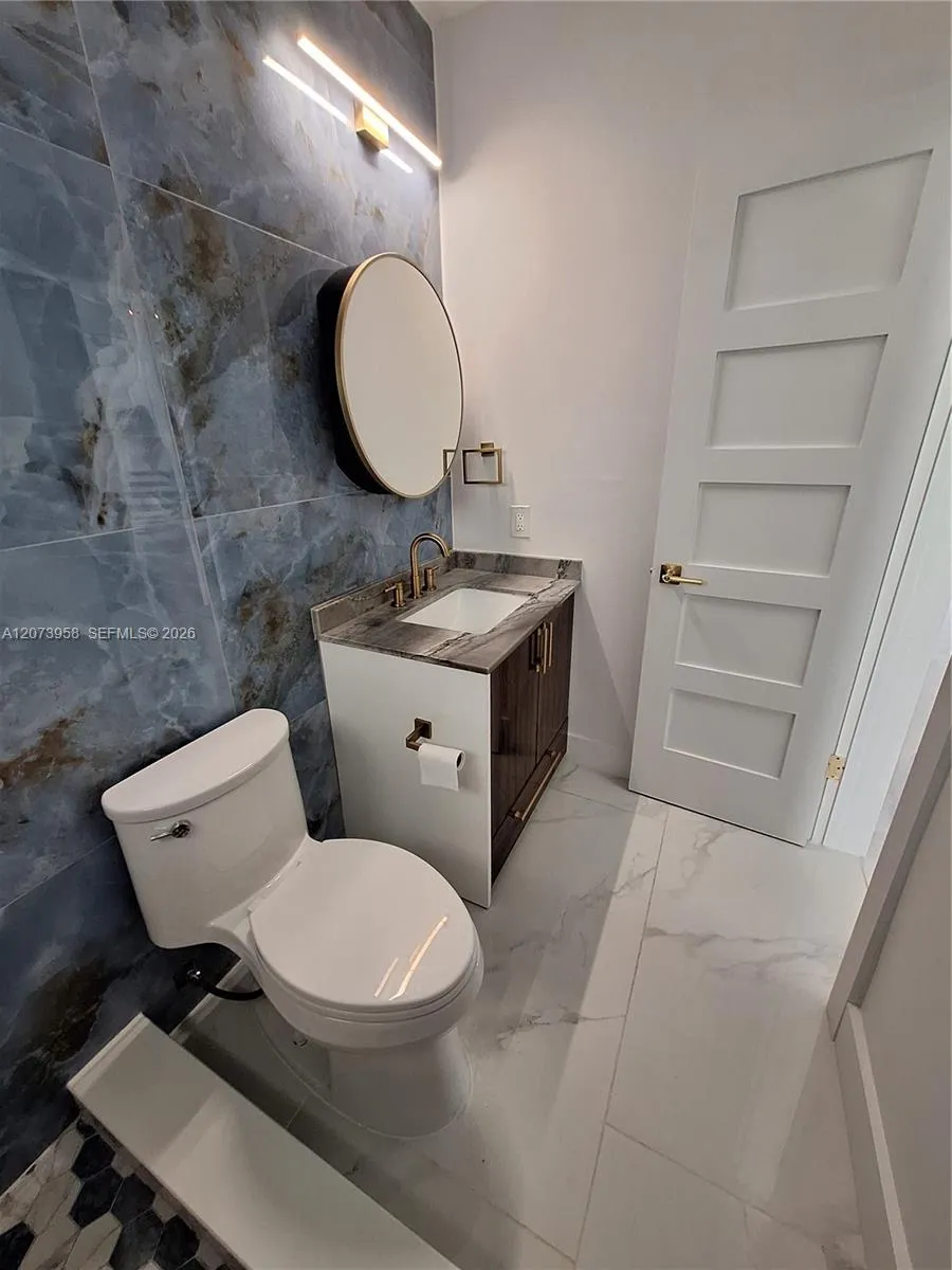1420 Pennsylvania Ave #409 Miami Beach, FL 33139