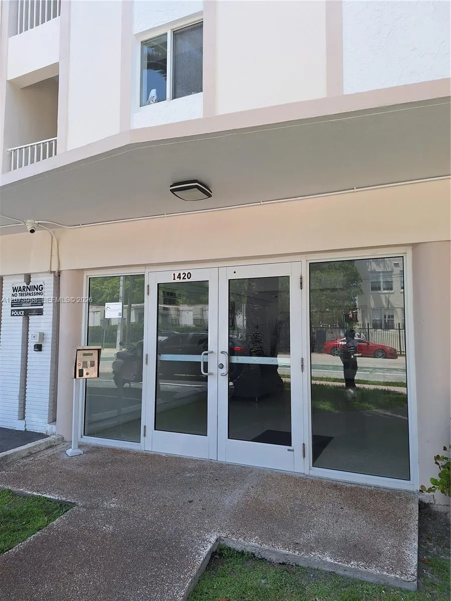 1420 Pennsylvania Ave #409 Miami Beach, FL 33139