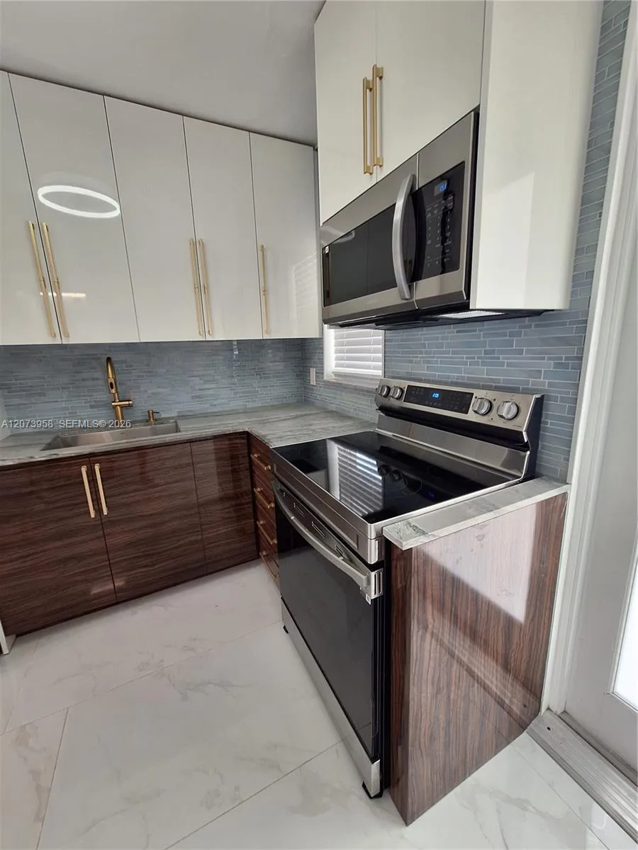 1420 Pennsylvania Ave #409 Miami Beach, FL 33139
