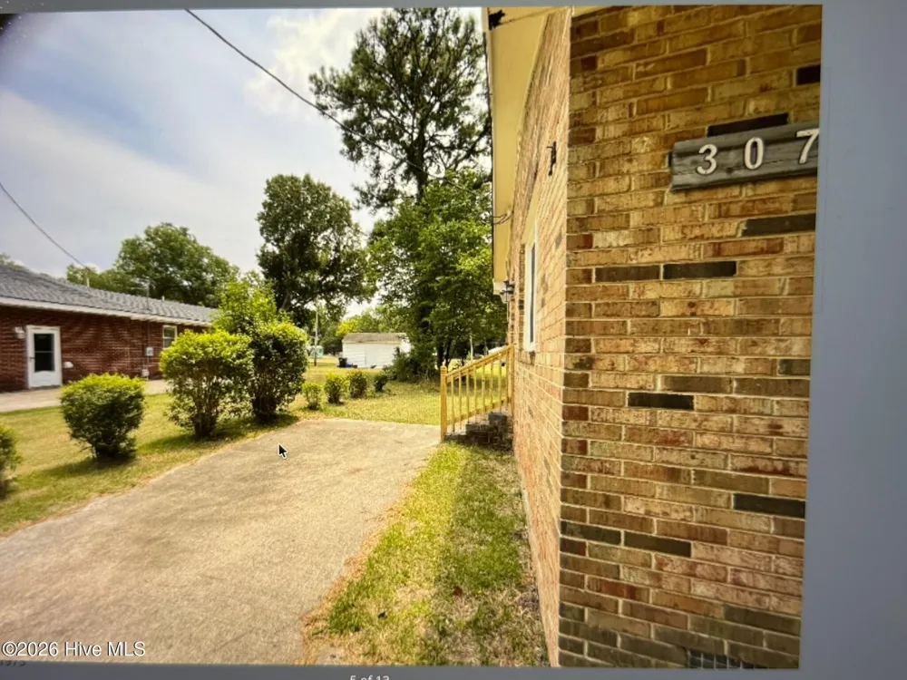 307 E Purvis Street Robersonville, NC 27871
