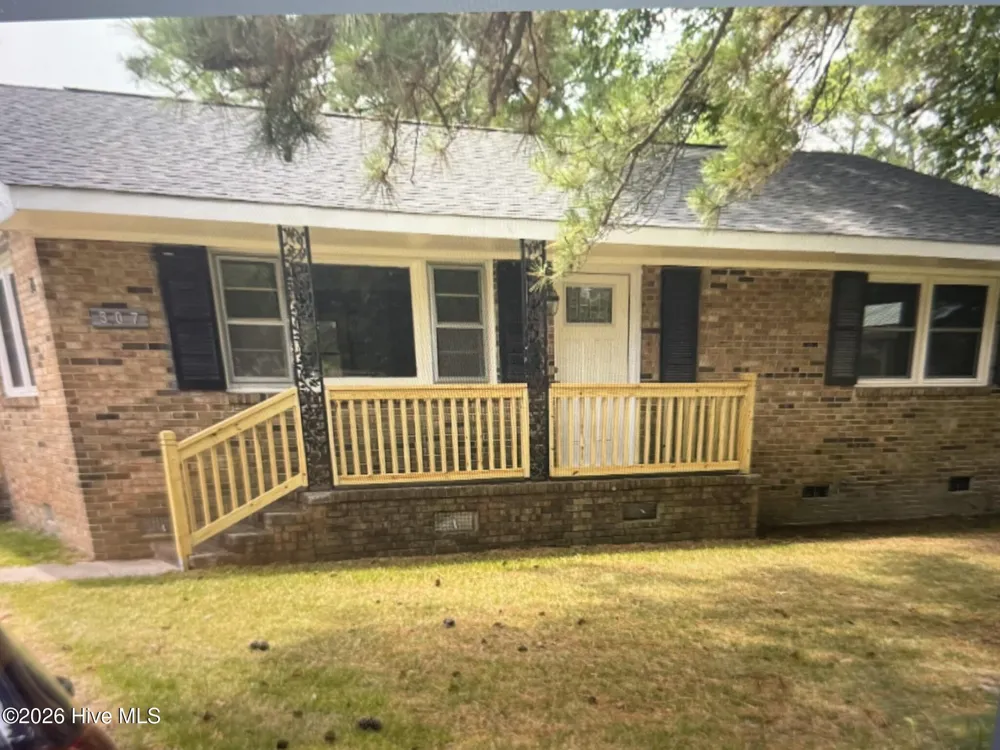 307 E Purvis Street Robersonville, NC 27871