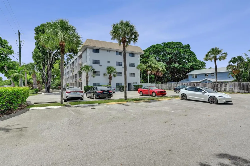1407 NE 56TH STREET #309 Fort Lauderdale, FL 33334