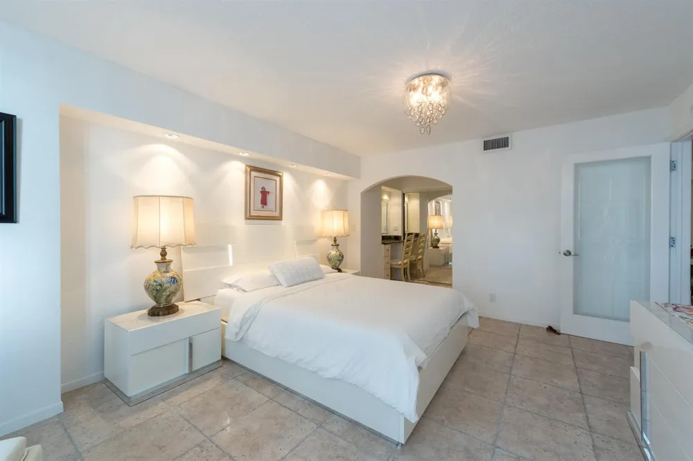 101 Briny Avenue #810 Pompano Beach, FL 33062