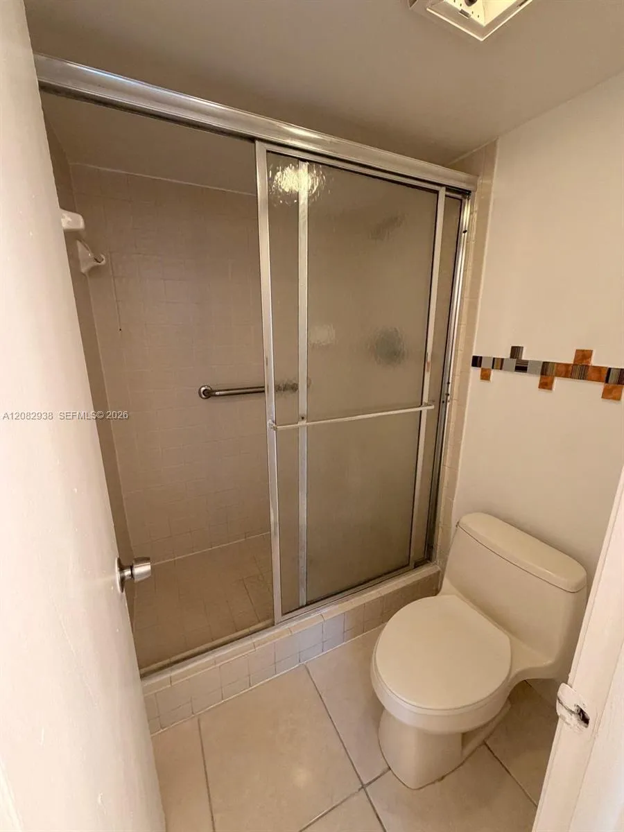 6575 W Oakland Park Blvd #303 Lauderhill, FL 33313