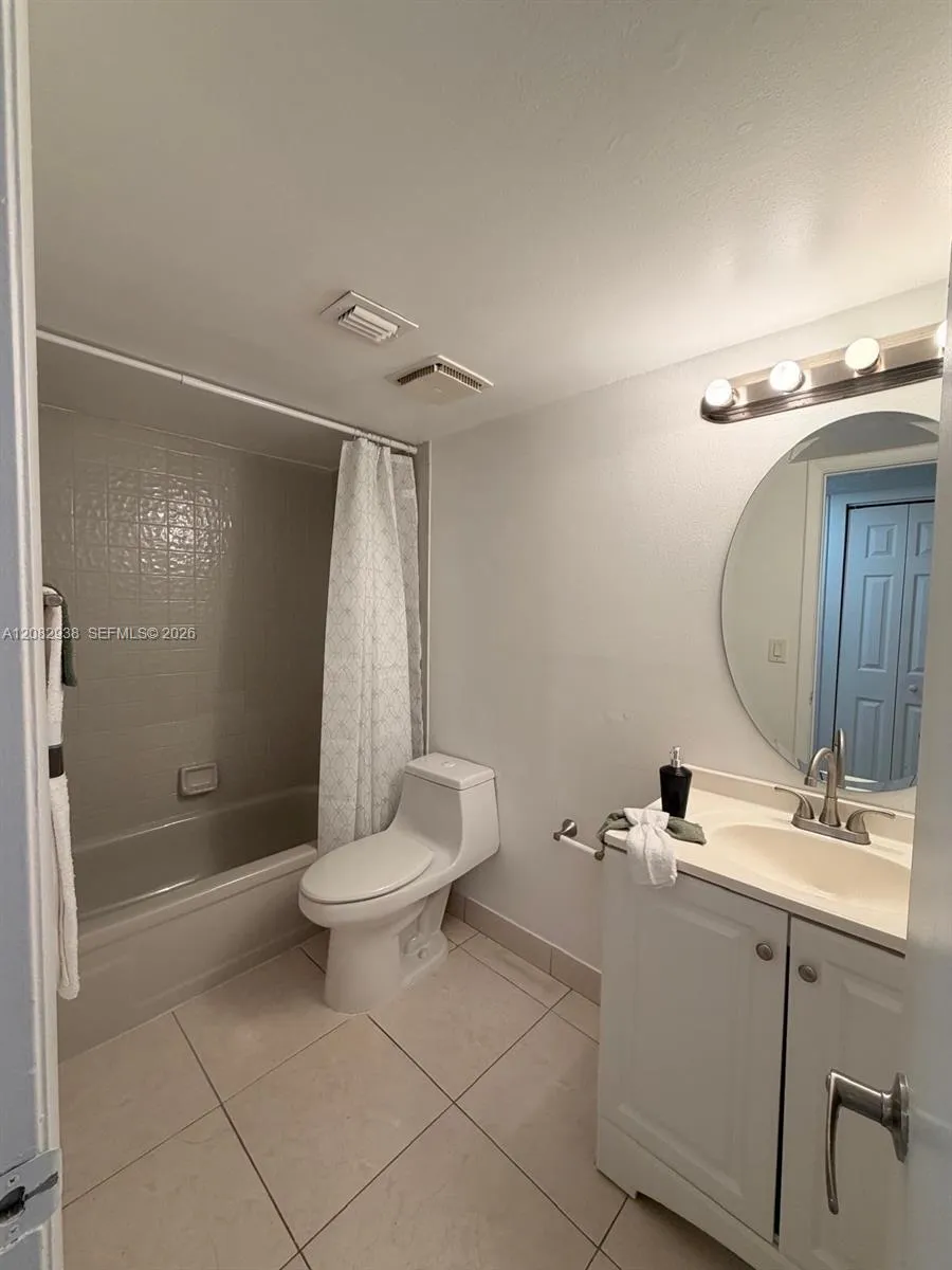 6575 W Oakland Park Blvd #303 Lauderhill, FL 33313
