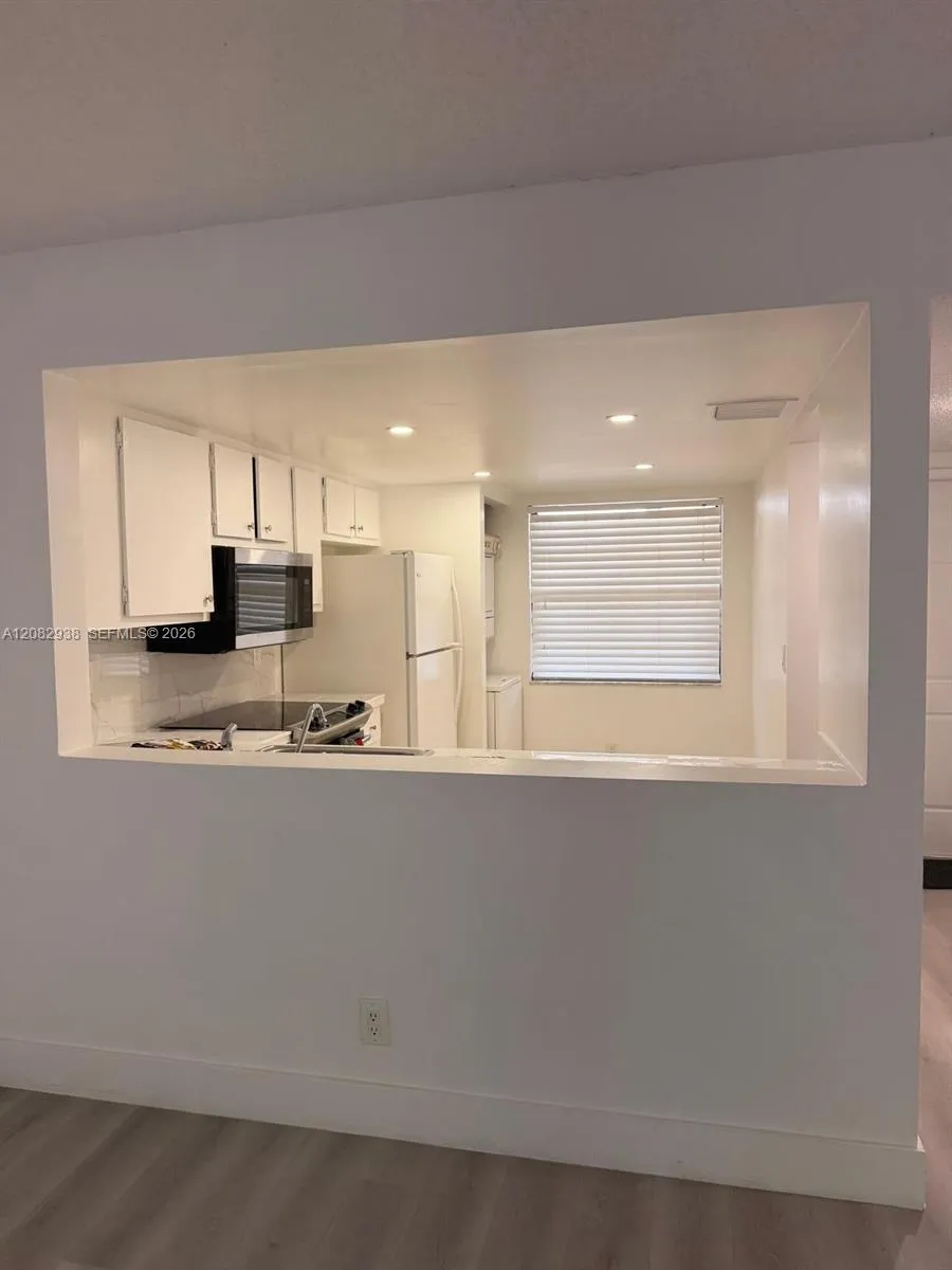 6575 W Oakland Park Blvd #303 Lauderhill, FL 33313