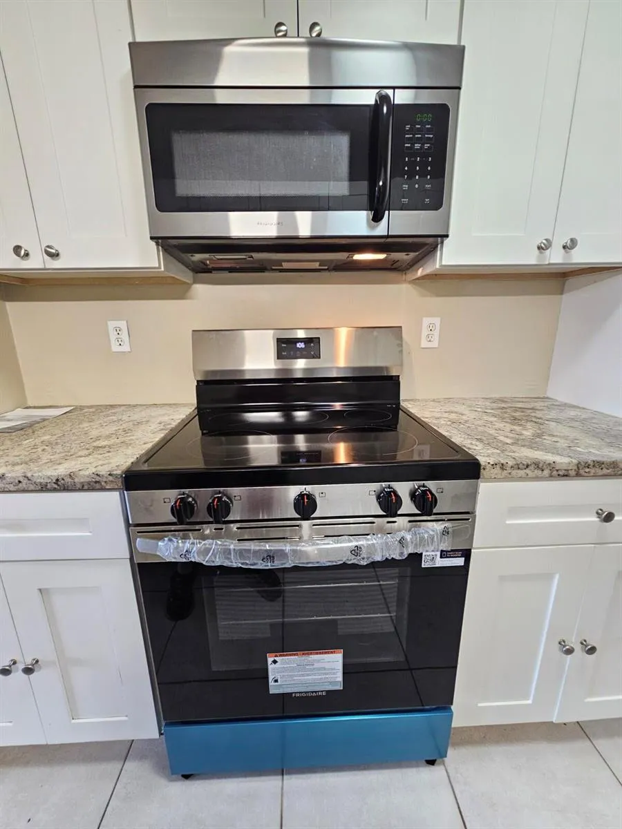 2307 CONGRESS AVENUE #34 Boynton Beach, FL 33426
