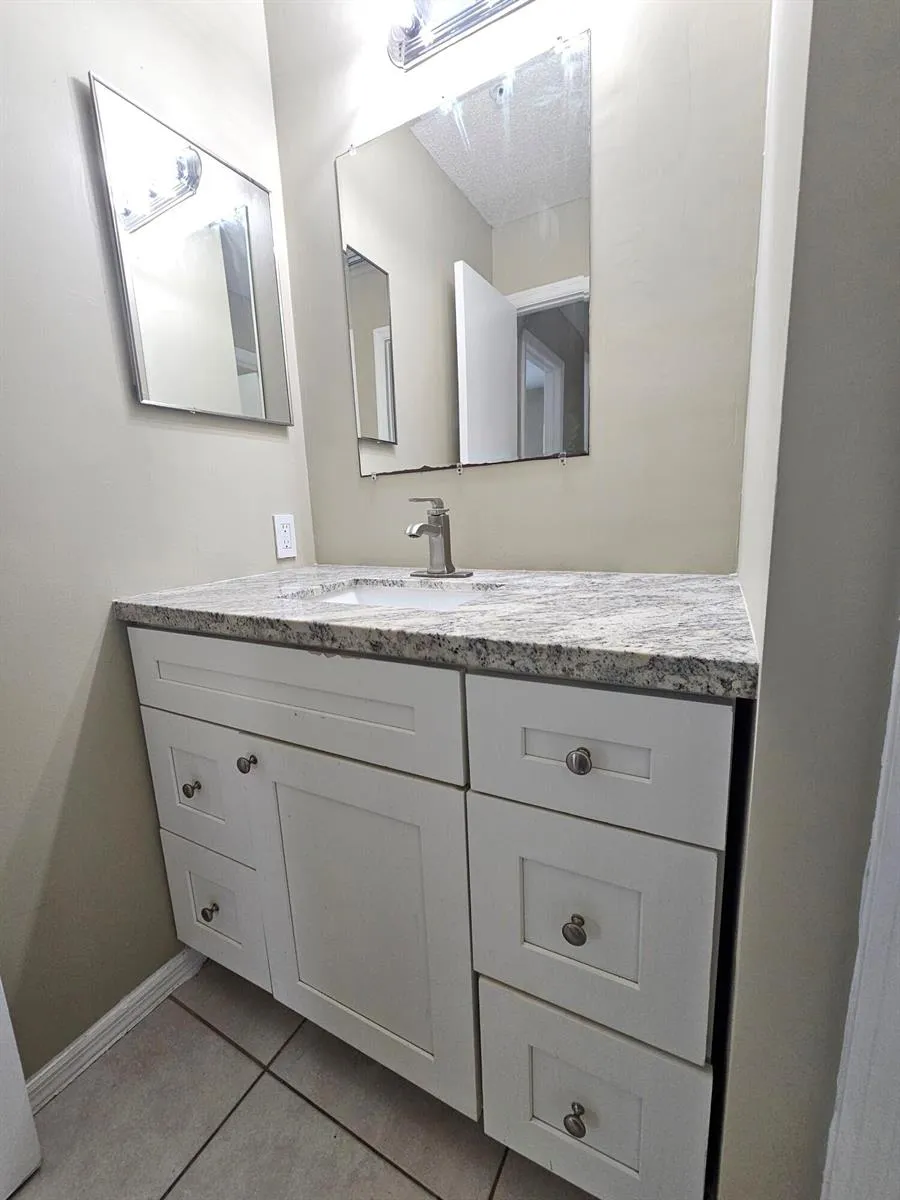 2307 CONGRESS AVENUE #34 Boynton Beach, FL 33426