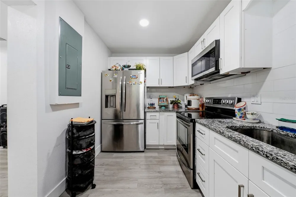 10124 HYACINTH AVENUE Tampa, FL 33612