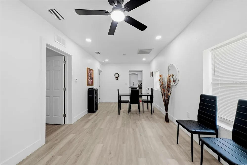 10124 HYACINTH AVENUE Tampa, FL 33612