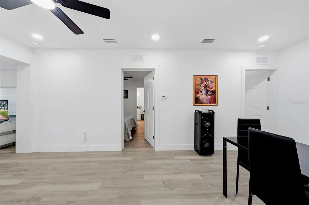 10124 HYACINTH AVENUE Tampa, FL 33612