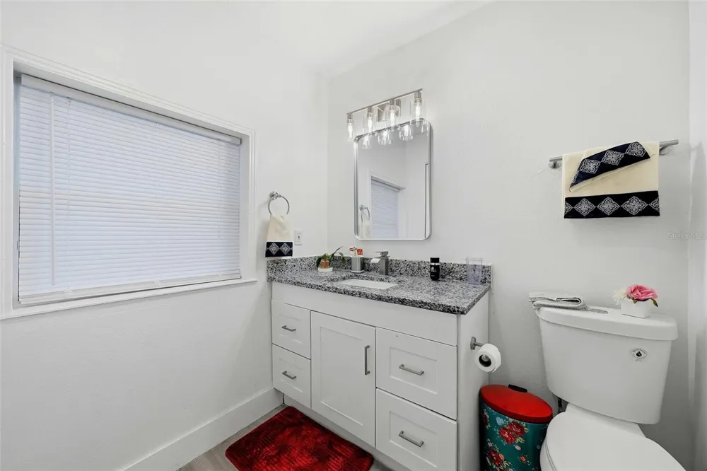 10124 HYACINTH AVENUE Tampa, FL 33612