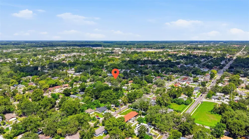 10124 HYACINTH AVENUE Tampa, FL 33612