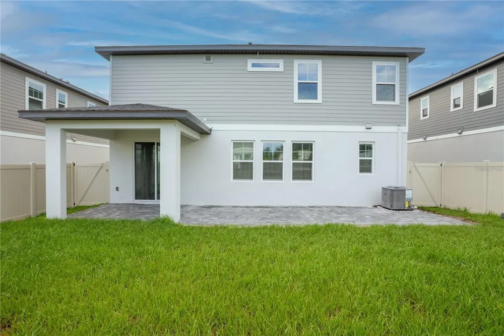 2248 HEN ROAD Minneola, FL 34715