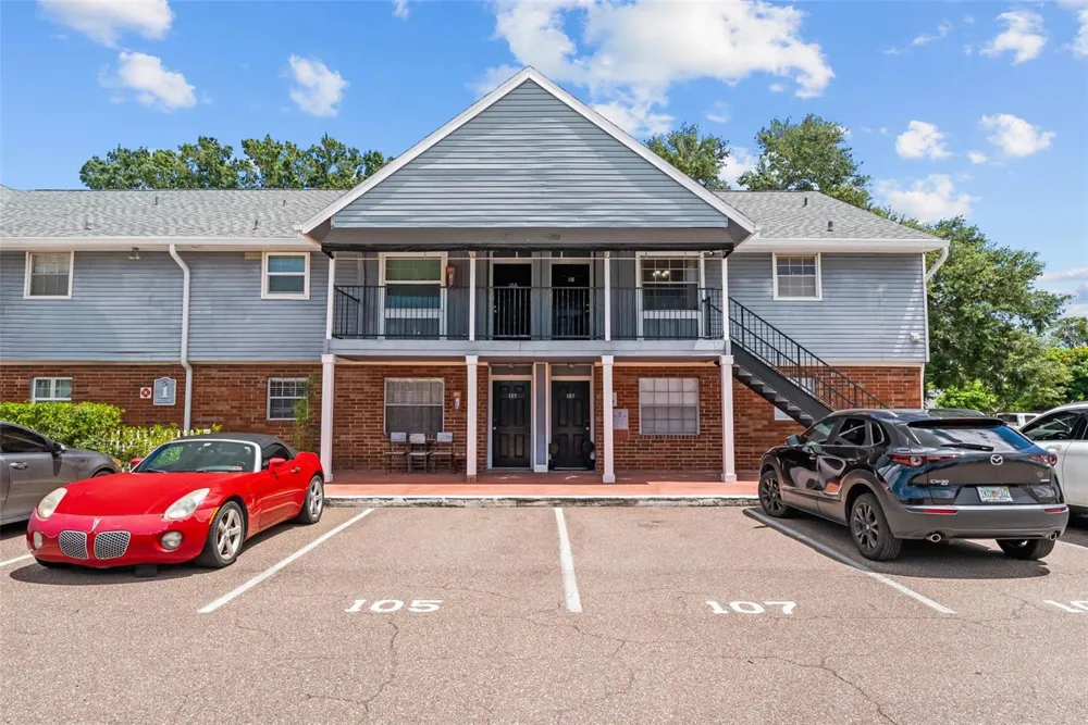 200 COUNTRY CLUB DRIVE #108 Largo, FL 33771