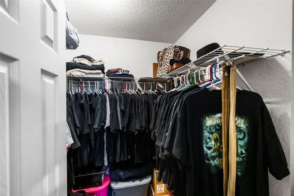 200 COUNTRY CLUB DRIVE #108 Largo, FL 33771