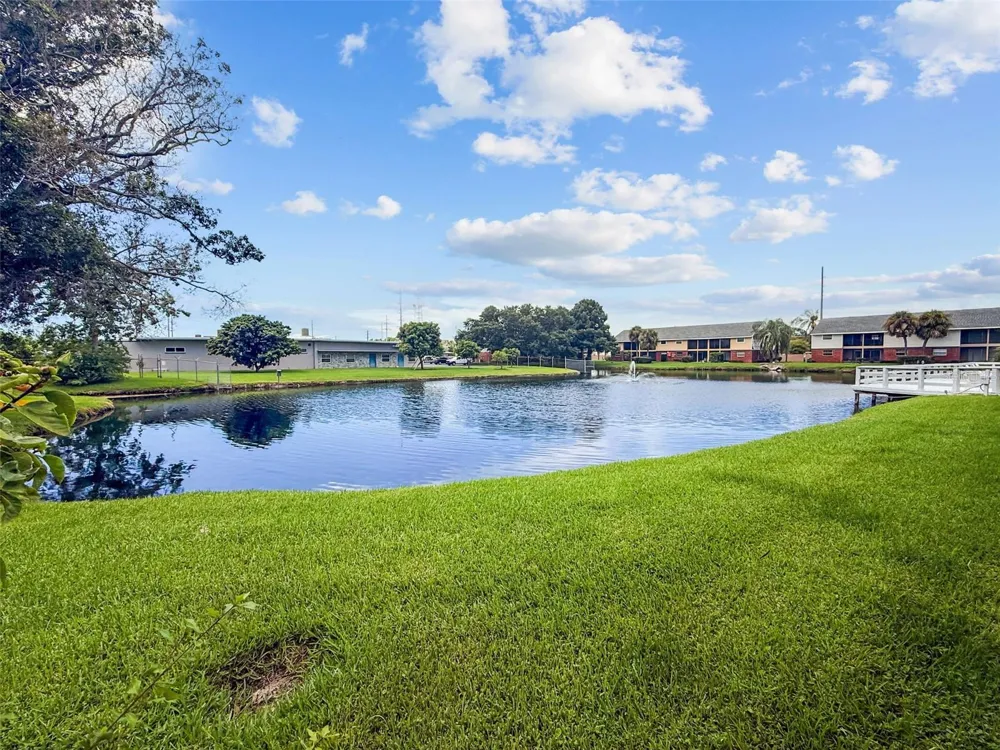 200 COUNTRY CLUB DRIVE #108 Largo, FL 33771