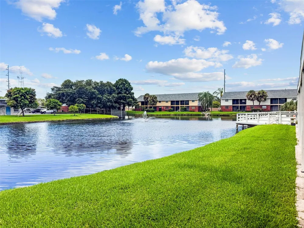 200 COUNTRY CLUB DRIVE #108 Largo, FL 33771