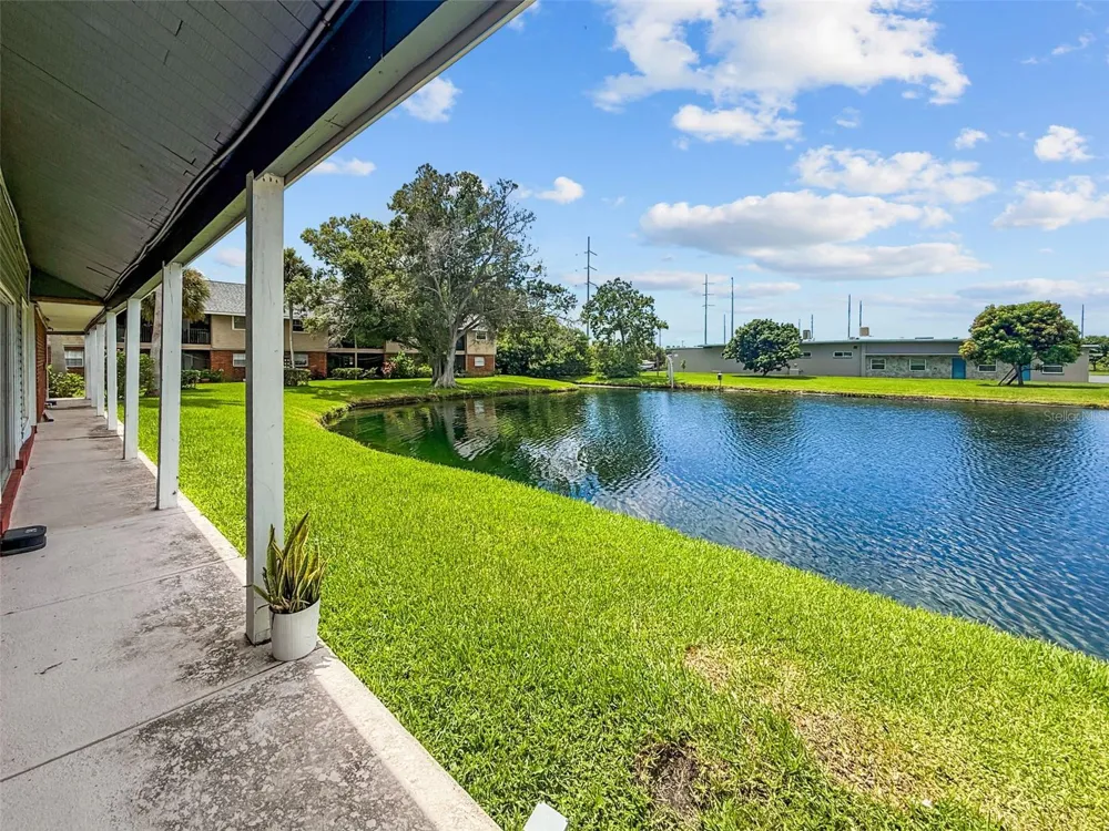 200 COUNTRY CLUB DRIVE #108 Largo, FL 33771