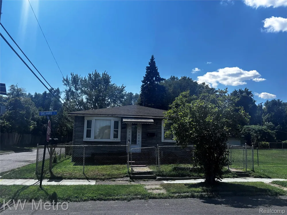 78 Orchard Street Ecorse City, MI 48218