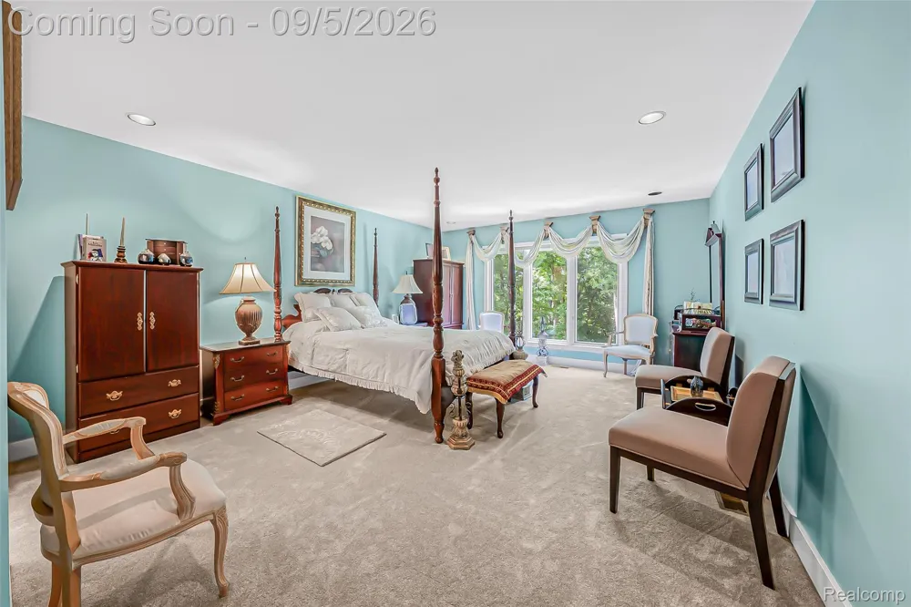 2785 Cranbrook Ridge Court Oakland Charter Township, MI 48306
