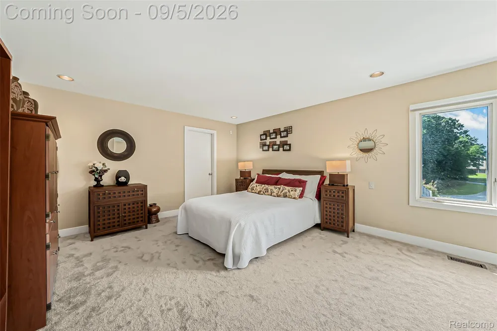 2785 Cranbrook Ridge Court Oakland Charter Township, MI 48306